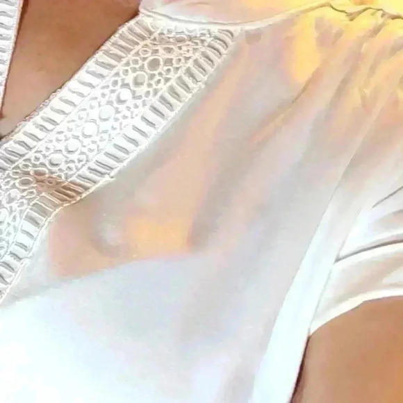 NWT Cable & Gauge ultra soft comfy top with chic style - Picture 9 of 10